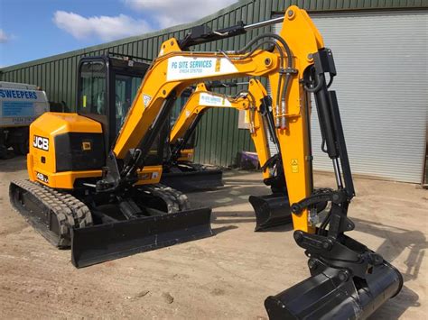 mini digger and driver hire lincoln|digger hire cost per day.